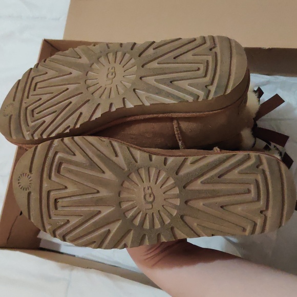 UGG Bailey Bow Tall II Boot - Picture 7 of 8